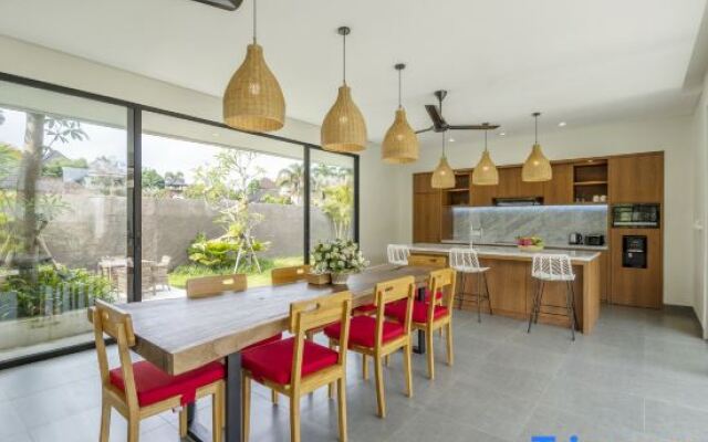 Villa The Kayu by GORO