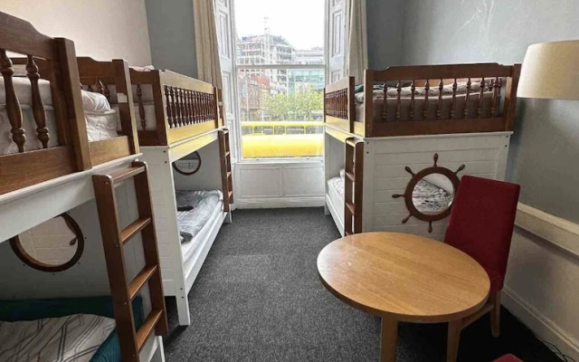 Eden Quay Lodge