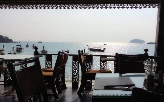Lipe Power Beach Resort