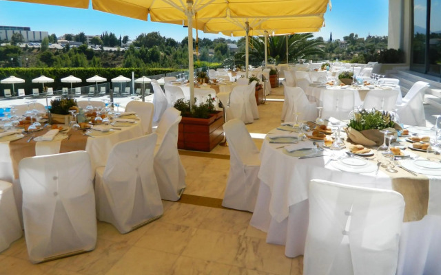 Dekelia Hotel