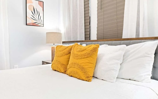 Ebb and Flow Apartment House