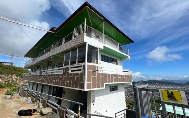 Wanay's Rocky Mountain Homestay