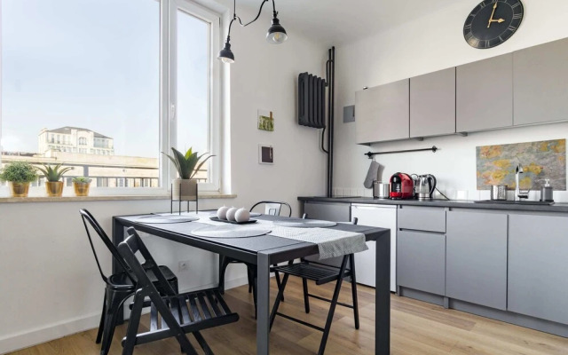 Warsaw Center Apartment