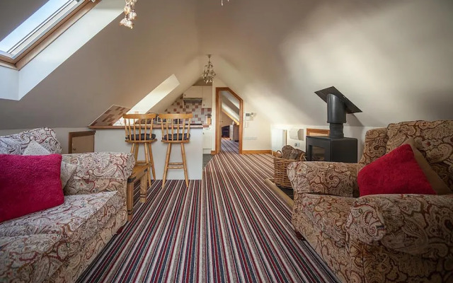 Lyde Cross Coach House