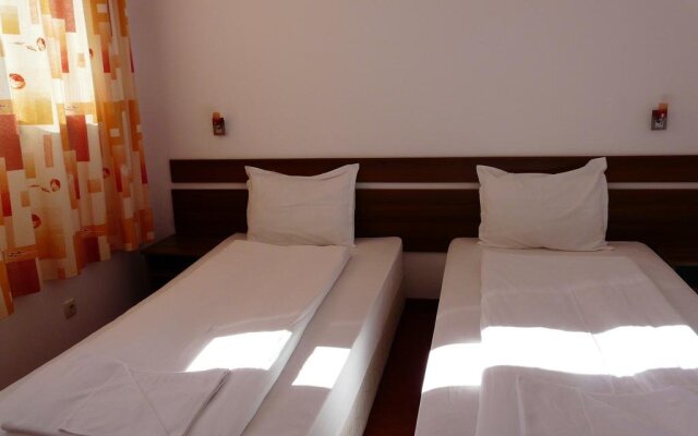 Hotel Priroda