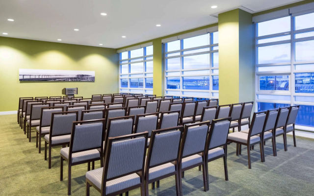 The Westin Wall Centre, Vancouver Airport