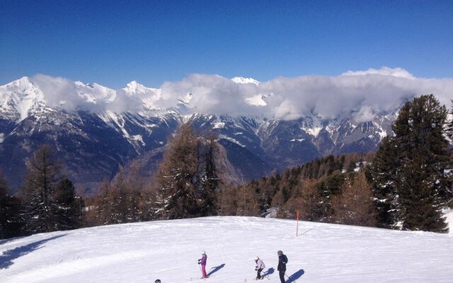 Grand Chalet Hotel de la Poste Restaurants et Bars
