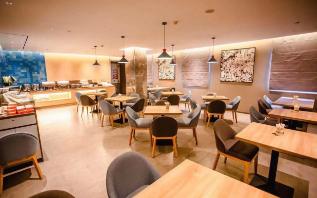 Home Inn (Xinxiang Pingyuan Road)