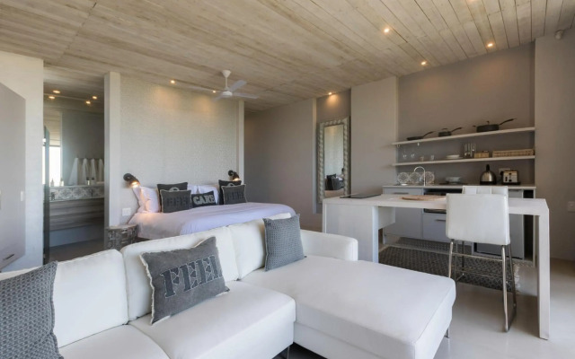 The House Quarters