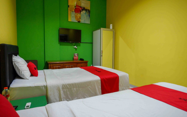 RedDoorz near Bandara Adi Soemarmo Solo