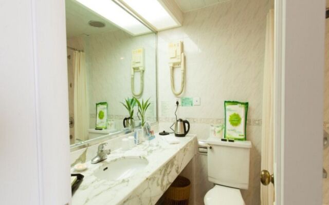 Golden Coast  Lawton Hotel