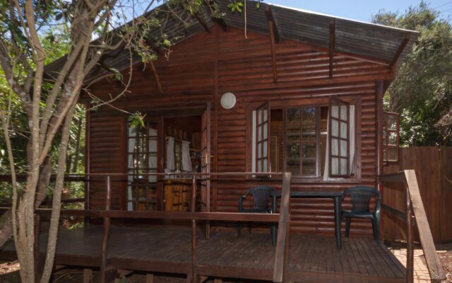 Woodlands Cottages & Camping