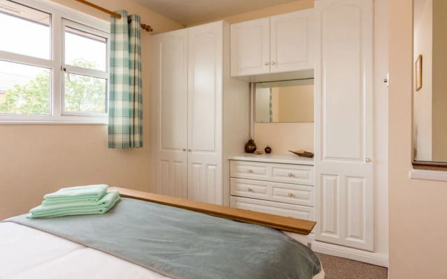 Quay Holidays - Harbourside Park