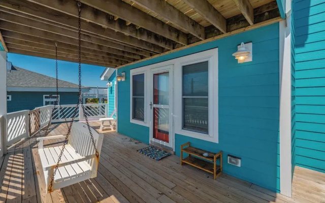 The Water Bear by Topsail Realty