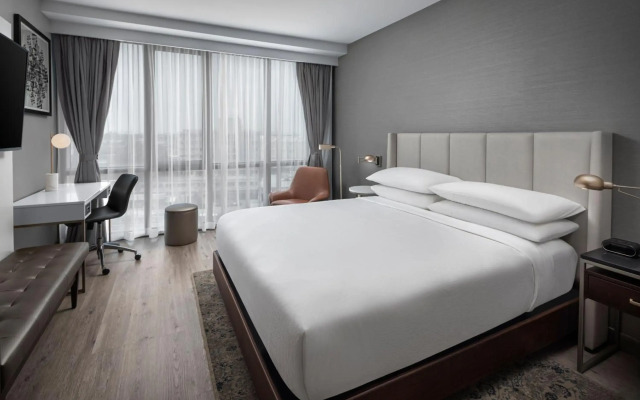 Four Points by Sheraton Flushing
