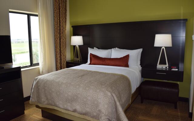 Staybridge Suites Tomball - Spring Area by IHG
