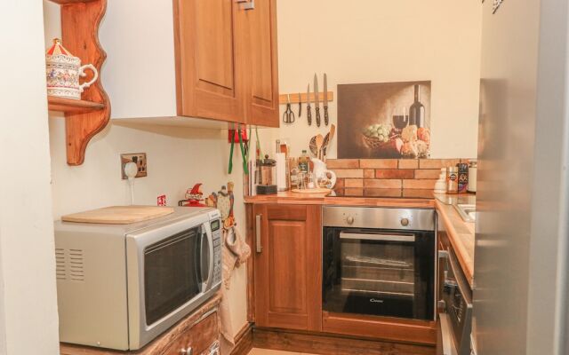 Cestrian Cottage