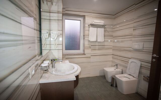 Doanesia Premium Hotel & Spa