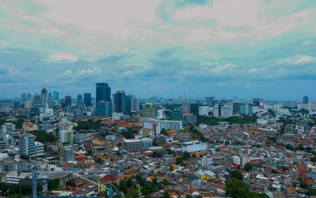 Best Choice 2BR Apartment at Menteng Park with Bathtub