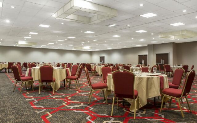 Four Points Sheraton - Lexington