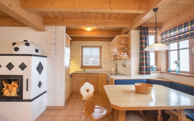 Ideal Chalet in Wald-Königsleiten with Sauna near Ski Lift