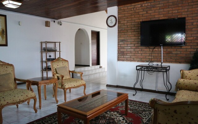 Manna Heights Hotel & Conference Centre