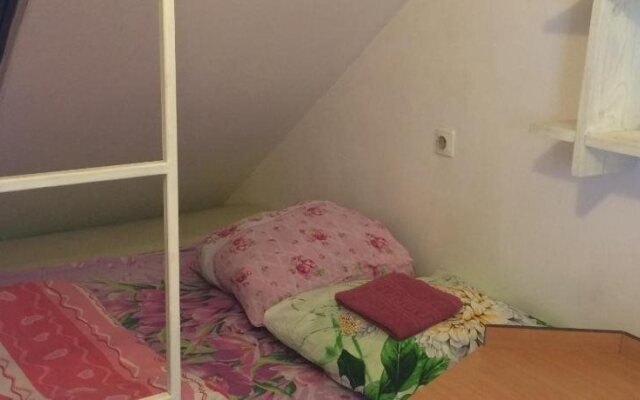 On Narimanova Lodging House 