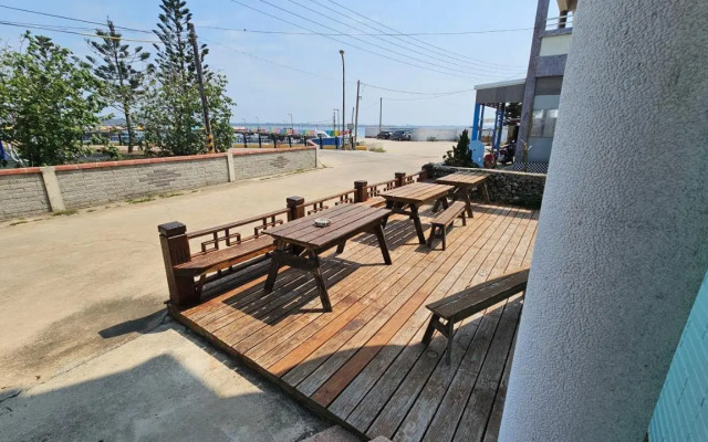 Sea Front Homestay