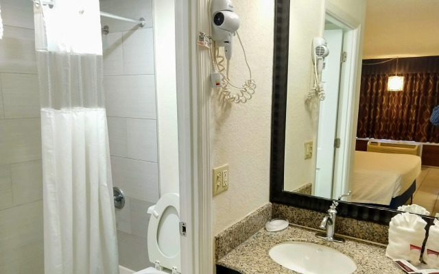 Red Carpet Inn Airport and Cruise Port Hotel Fort Lauderdale