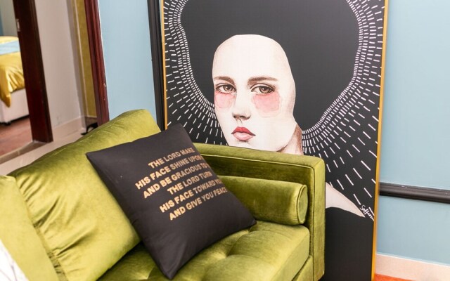 Locals Boutique Apartment Qianshan No.7
