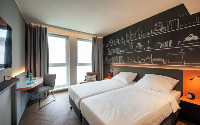 LOGINN Hotel Köln Airport