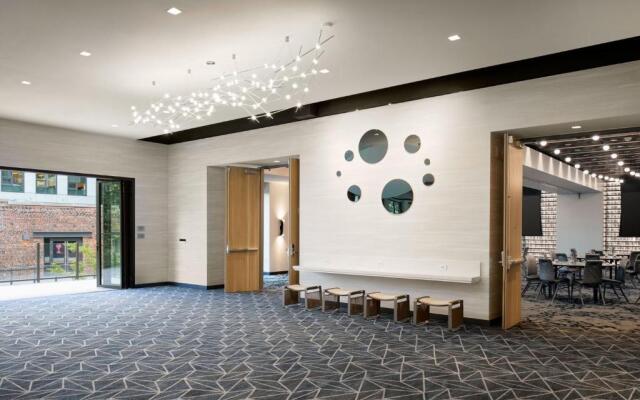 Astra Hotel, Seattle, A Tribute Portfolio Hotel by Marriott South Lake Union