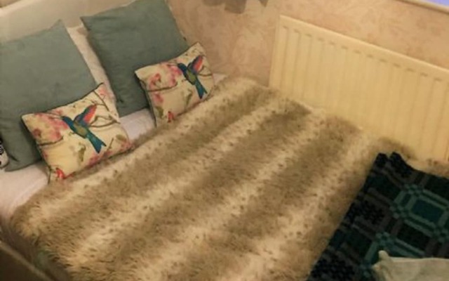 Abodes Bed and Breakfast