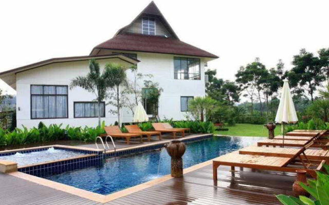 Aura Relaxing & Spa Hotel