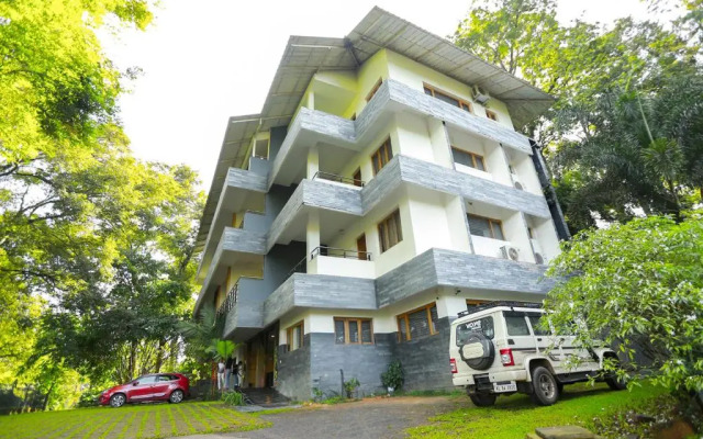 OYO Premium Hill Stays Kolagappara