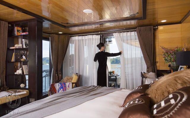 Hera Grand Luxury Cruises Halong