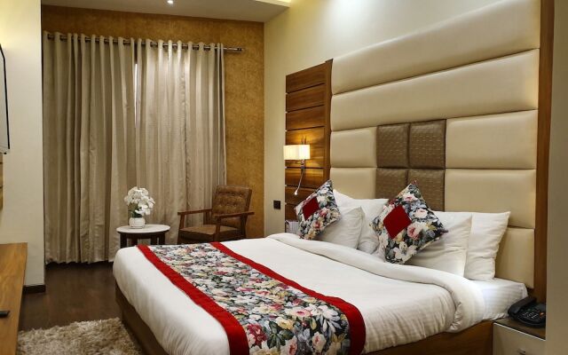Hotel Makhan Residency