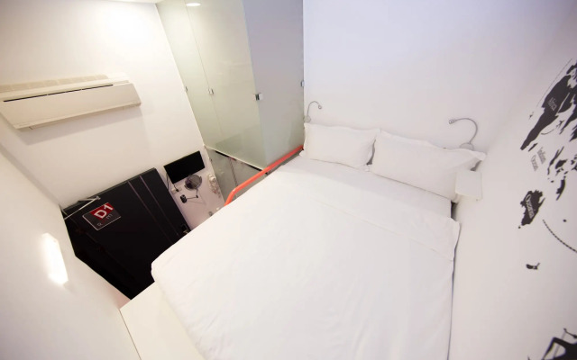 SleepBox Hotel - Ximen