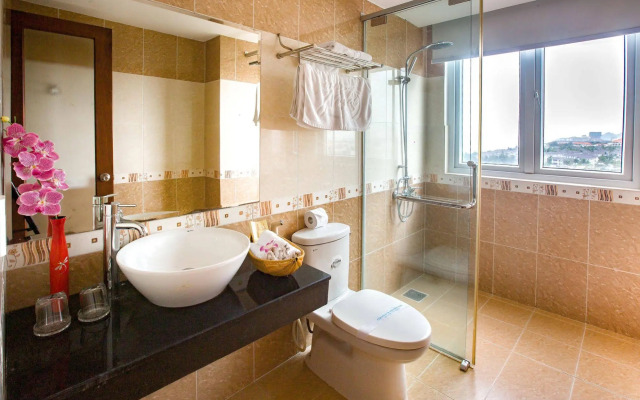 Grand Mango Hotel