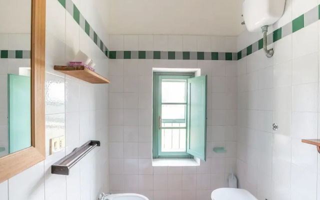 Charming Apartment in Collesalvetti With Garden