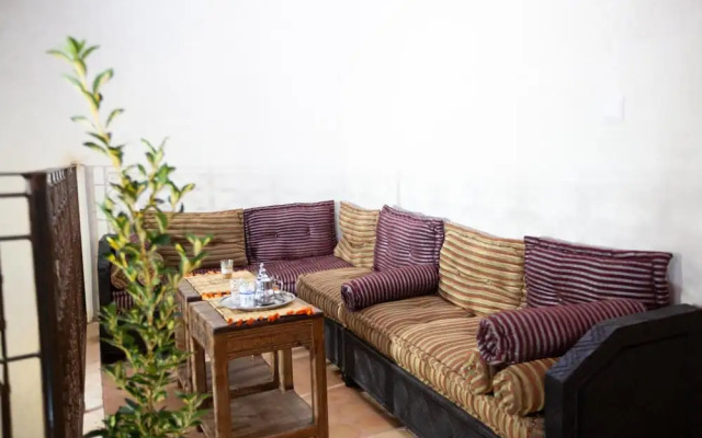 Taziri Hostel