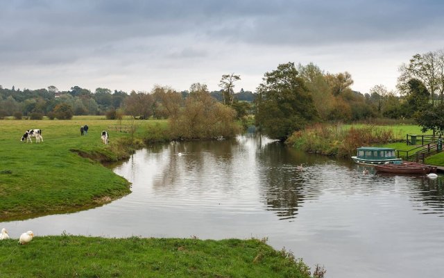 Brook Lodge