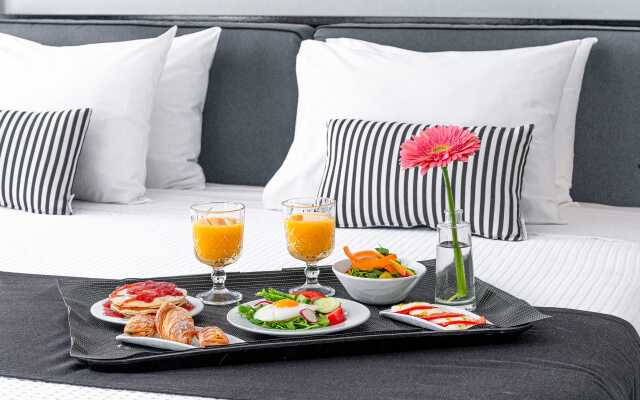 Athenian Riviera Hotel & Suites