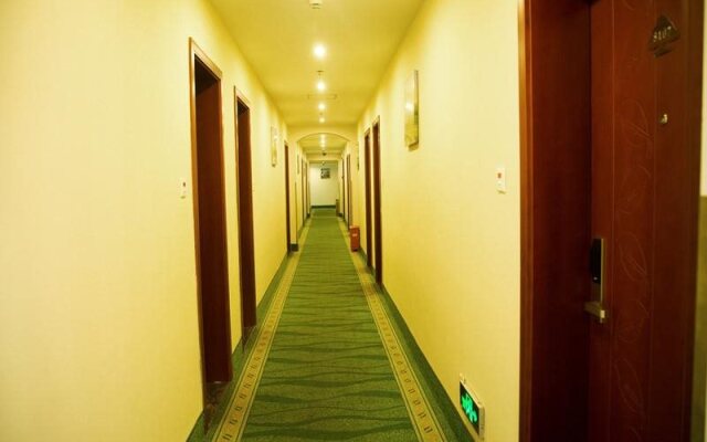 Greentree Inn Shanghai Pudong Airport Chuansha Express Hotel