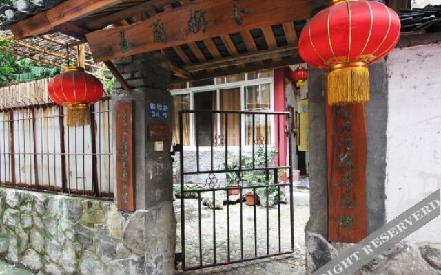Yulan Shuxia Inn