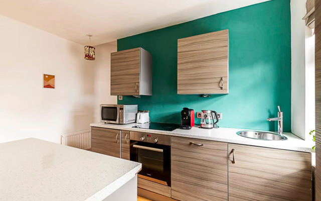 A Tranquil One-bedroom Flat Near Brockwell Park