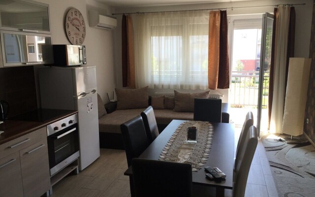 Oliva Wellness Apartman