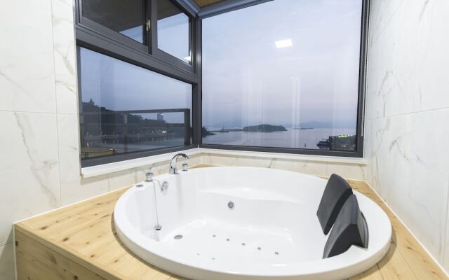Yeosu Sun Hill SPA Pension
