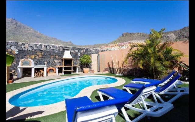 Dream Villa Heated Swimming Pool Barbeque