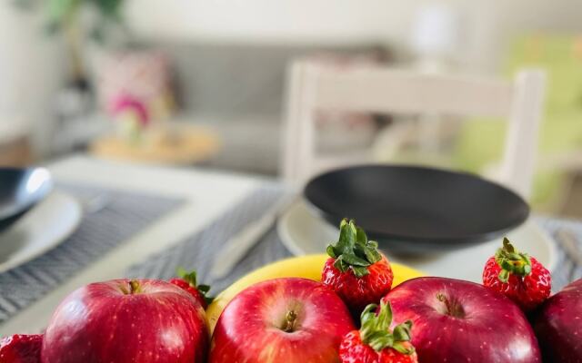 Cozy Nest - 2min To Beach, 6min Walk To